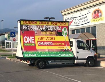 Camion vela pubblicitari